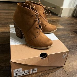 Call It Spring , Borovsky tan suede booties